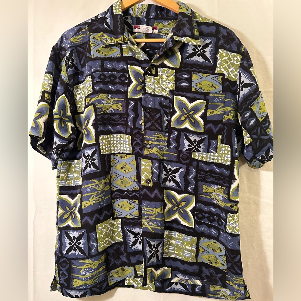 Generra Vintage Retro Hawaiian Print Polyester Button Down Shirt Size Medium